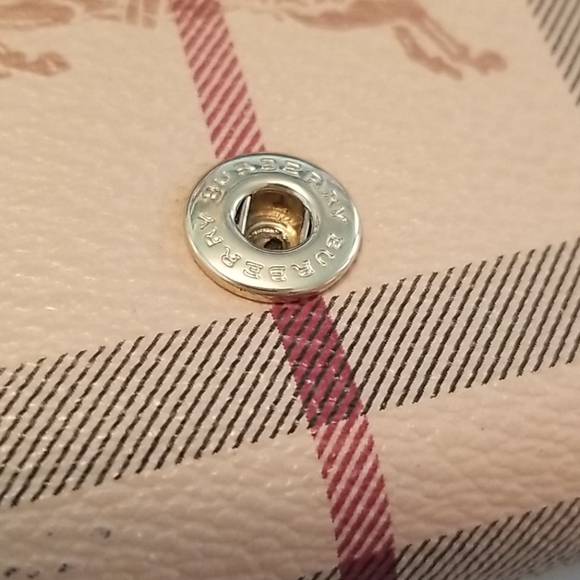 Burberry Haymarket/Vintage Continental Wallet - Picture 7 of 7